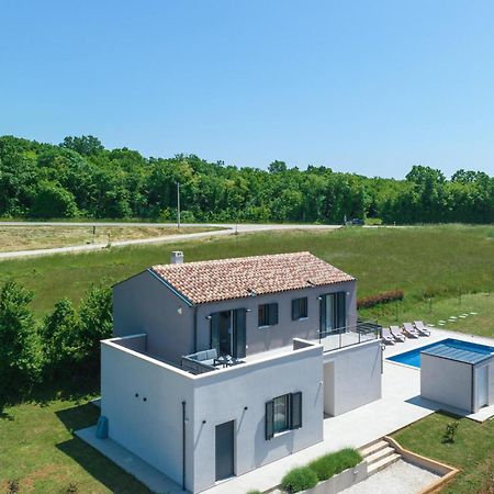 Stunning Home In Barban With Wifi Luaran gambar
