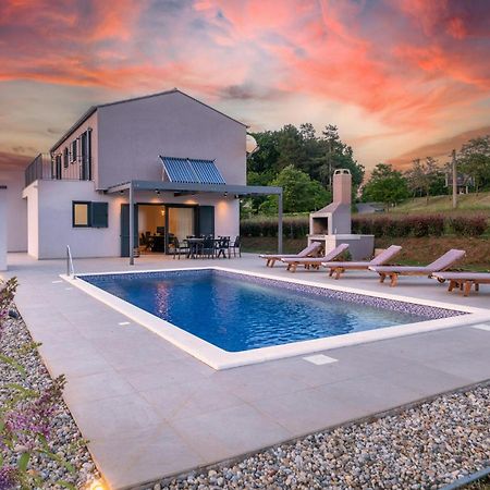 Stunning Home In Barban With Wifi Luaran gambar